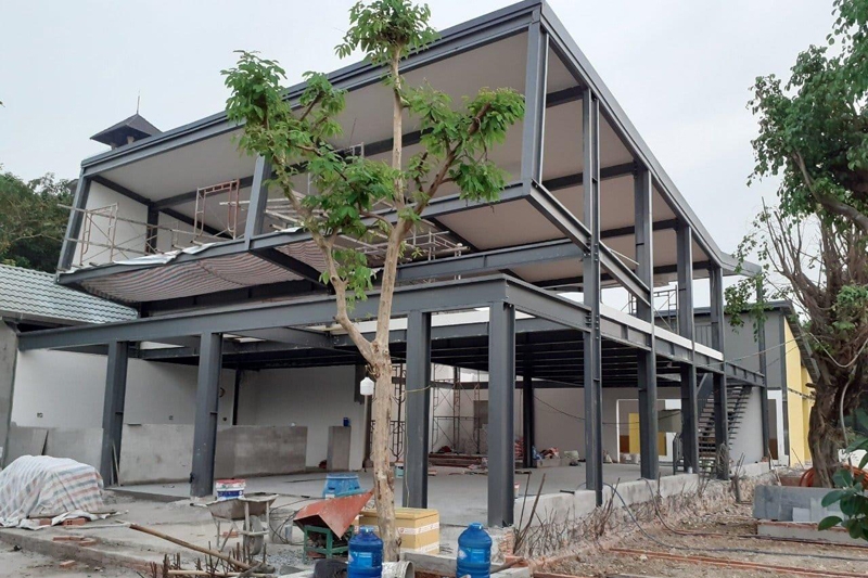 Nhà khung thép tiền chế là gì Ưu điểm và báo giá thiết kế thi công