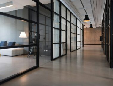 Hướng Dẫn Lắp Đặt Hệ Thống Điện Năng Lượng Mặt Trời Áp Mái Trên Nhà Xưởng Khung Thép