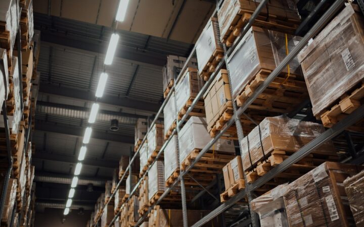 Gia công và lắp dựng kết cấu thép nhà xưởng